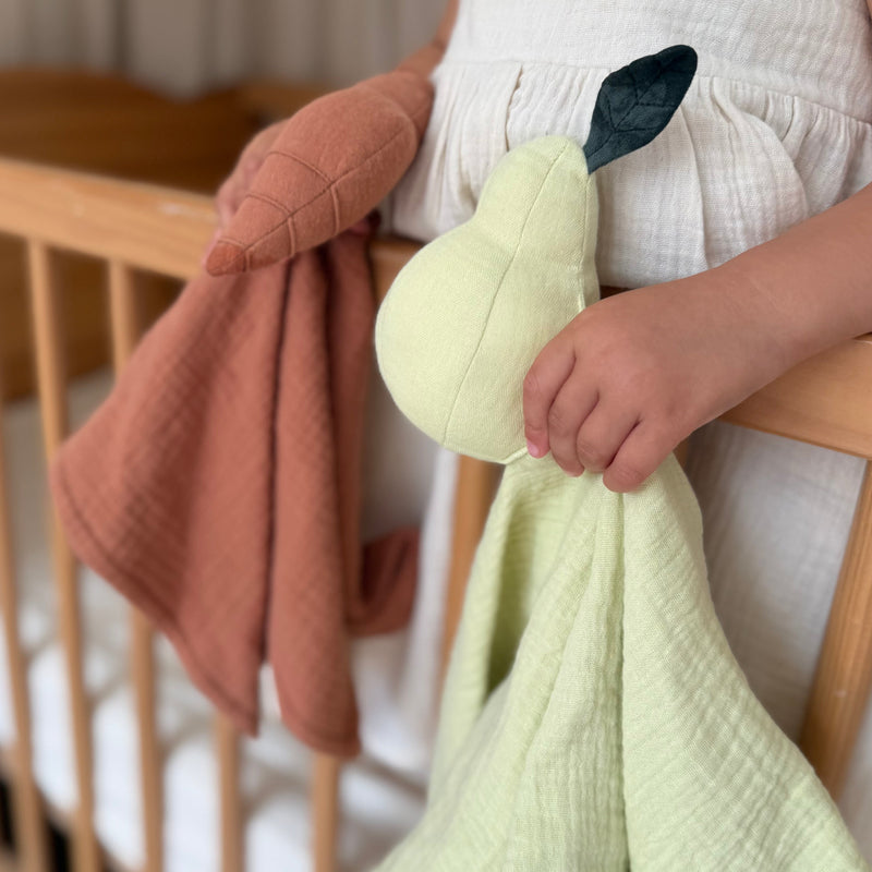 vosbos bio-cotton corn filling baby comforter perfect gift safe to chew crossiant peer